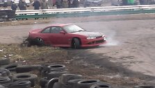 &bdquo;Nissan&ldquo; drifto treniruotėje