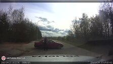 nufilmuota-poreles-gincas-automobilyje-galejo-baigtis-tragiskai