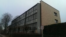 Medžiotojų g. 10 pastatas