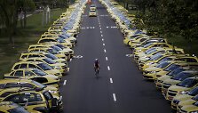Brazilijos taksistai protestuoja prie&scaron; programėlę &bdquo;Uber&ldquo;