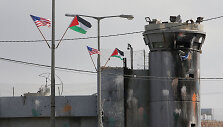 JAV ir Palestinos vėliavos