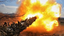 Ukrainiečiai ap&scaron;audo rusų pozicijas prie Bachmuto