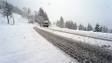 Žiemos stichija pasaulio keliuose