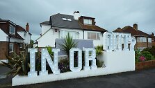 Britanijos rinkėjai pradėjo balsuoti istoriniame referendume dėl tolesnės &scaron;alies narystės Europos Sąjungoje