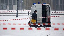 Policijos pareigūnai Vokietijoje, prie Angelos Merkel biuro