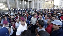 Demonstracija prie Budape&scaron;to traukinių stoties
