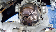 Astronautai atvirame kosmose