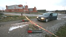 Privatininkas užtvėrė pravažiavimą betoninėmis gėlių klombomis