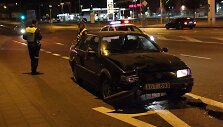 &Scaron;iauliuose girtas vairuotojas nulaužė &scaron;viesoforą
