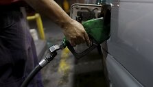Venesuela pirmąkart per 20 metų pabrangino benziną