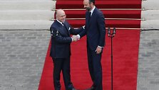 Bernard'as Cazeneuve'as ir Edouard'as Philippe'as