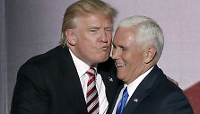 Donaldas Trumpas ir Mike'as Pence'as