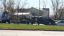 I&scaron;vežtas įtariamojo automobilis SAAB
