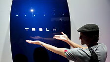 &bdquo;Tesla&ldquo; namų baterija