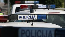 &Scaron;iauliuose policija krečia futbolo sirgalius i&scaron; Lenkijos