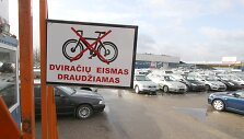 Automobilių turgus &Scaron;iauliuose