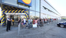 Po darbo prie &bdquo;Lidl&ldquo; vėl eilės