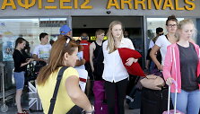 Turistai Kretos Herakliono oro uoste 