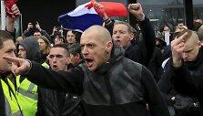 Europoje surengti prie&scaron; pabėgėlius nukreipti protestai