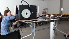Naujovi&scaron;kai mokytis jaunimą skatina mobilioji technologijų laboratorija