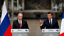Vladimiras Putinas ir Emmanuelis Macronas
