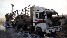 Sirijoje subombarduota humanitarinę pagalbą gabenusi sunkvežimių vilkstinė