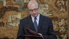 Traianas Basescu per pilietybės suteikimo ceremoniją
