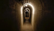 Nebenaudojami &Scaron;veicarijos bunkeriai paversti muziejais, restoranais ir sandėliais