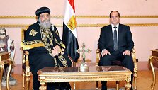 Egipto koptų popiežius Teodoras II ir Egipto politinis lyderis Abdelis Fattahas al-Sisi
