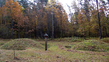 Karmazinų pilkapynas