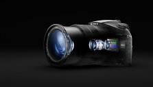 &bdquo;Sony&ldquo; pristatė naujausią RX &scaron;eimos kompaktinį fotoaparatą RX10 III