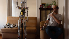 Saidullah Karimi ir jo robotas