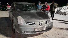 Įvykio vietoje: &bdquo;Renault Vel Satis&ldquo;