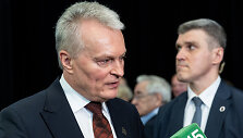 Lietuvi&scaron;kos &bdquo;Au&scaron;ros&ldquo; i&scaron;leidimo pristatymas Knygų mugėje