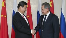 Xi Jinpingas ir Sergejus &Scaron;oigu / REUTERS