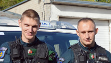 Žmogų i&scaron;gelbėję &Scaron;iaulių policijos pareigūnai