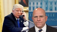 Donaldas Trumpas ir Herbertas R. McMasteris