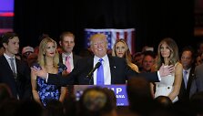 Trumpas triu&scaron;kinamai laimėjo Indianoje, Tedas Cruzas nutraukė savo kampaniją