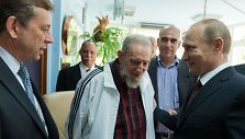 Fidelis Castro ir Vladimiras Putinas
