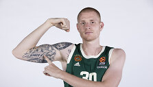 Aaronas White'as