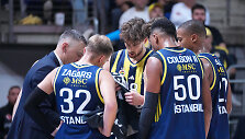 &Scaron;arūnas Jasikevičius ir &bdquo;Fenerbahče&ldquo; krep&scaron;ininkai
