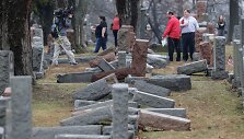 Misūrio valstijoje i&scaron;vartyti daugiau nei 170 žydų kapinių antkapių