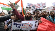 Protestai prie&scaron; pilietybės įstatymą Indijoje