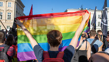 Var&scaron;uvoje įvyko konkuruojantys mitingai dėl LGBT teisių