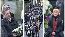 Kęstutis Jak&scaron;tas, Remigijaus Sabulio laidotuvių akimirka, Doloresa Kazragytė
