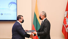 Apdovanojimą priimantis &bdquo;Ignitis grupės&ldquo; verslo atsparumo vadovas Edvinas Kerza