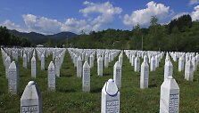 Srebrenicos žudynių memorialas ir kapinės