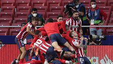Madrido &bdquo;Atletico&ldquo; i&scaron;sigelbėjo mače su &bdquo;Osasuna&ldquo; dviem įvarčiais per 10 paskutinių minučių. 