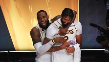 LeBronas Jamesas ir Anthony Davisas