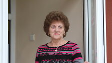 &bdquo;Ateini ryte į darbą ir nė nepastebi, kad jau namo laikas&ldquo;, &ndash; &scaron;ypsojosi priekuli&scaron;kė Janina Vytienė, sekretore gimnazijoje dirbanti jau 50 metų.